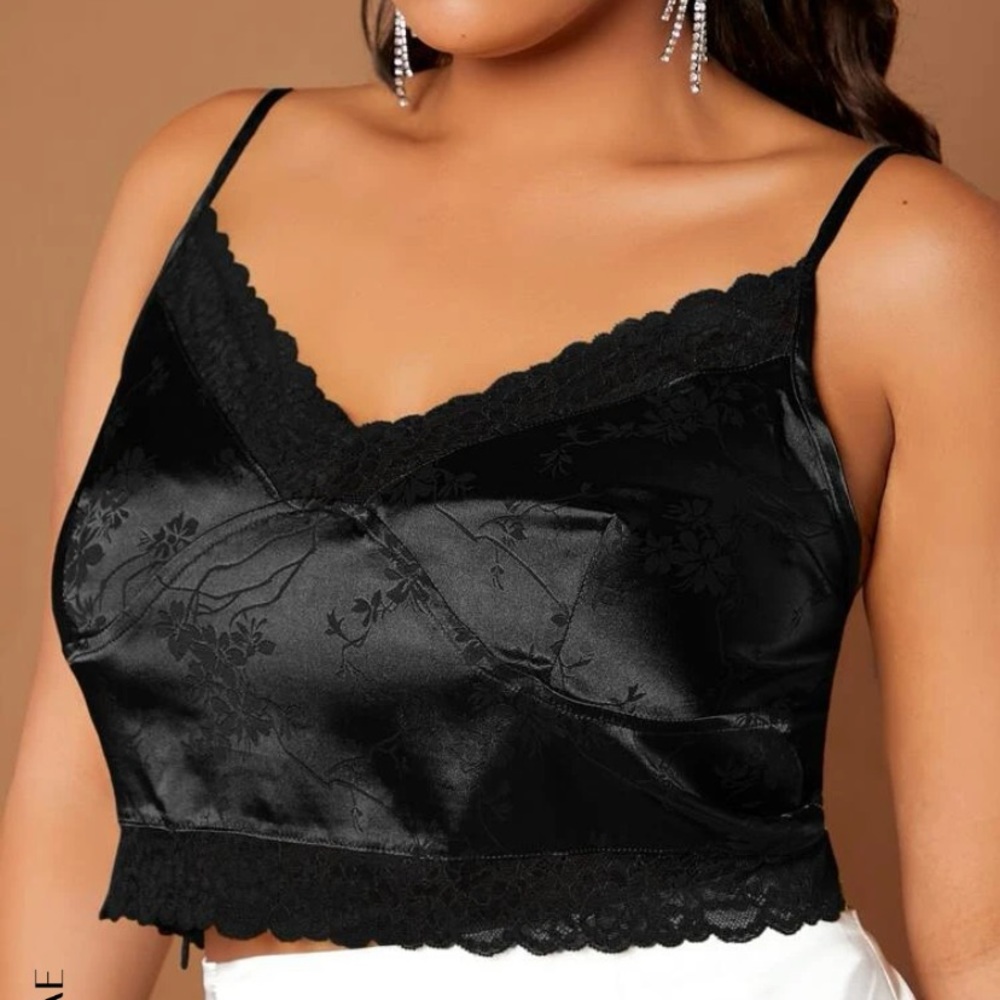 Black Floral Lace Trim Satin Cami Crop Top 4x Shein - Picture 10 of 14